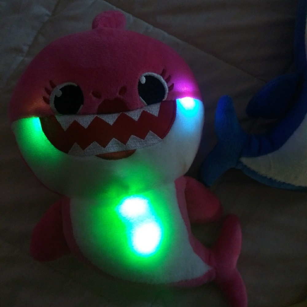 Baby Shark - Picture 7 of 8